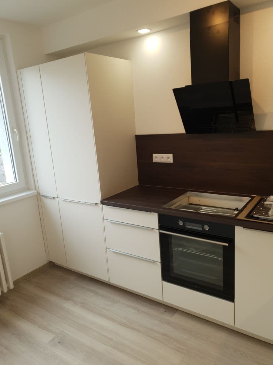 Pronájem bytu 2+1 46 m², Podroužkova, Ostrava, Moravskoslezský kraj Pronájem bytu 2+1 46 m², Podroužkova, Ostrava, Moravskoslezský kraj