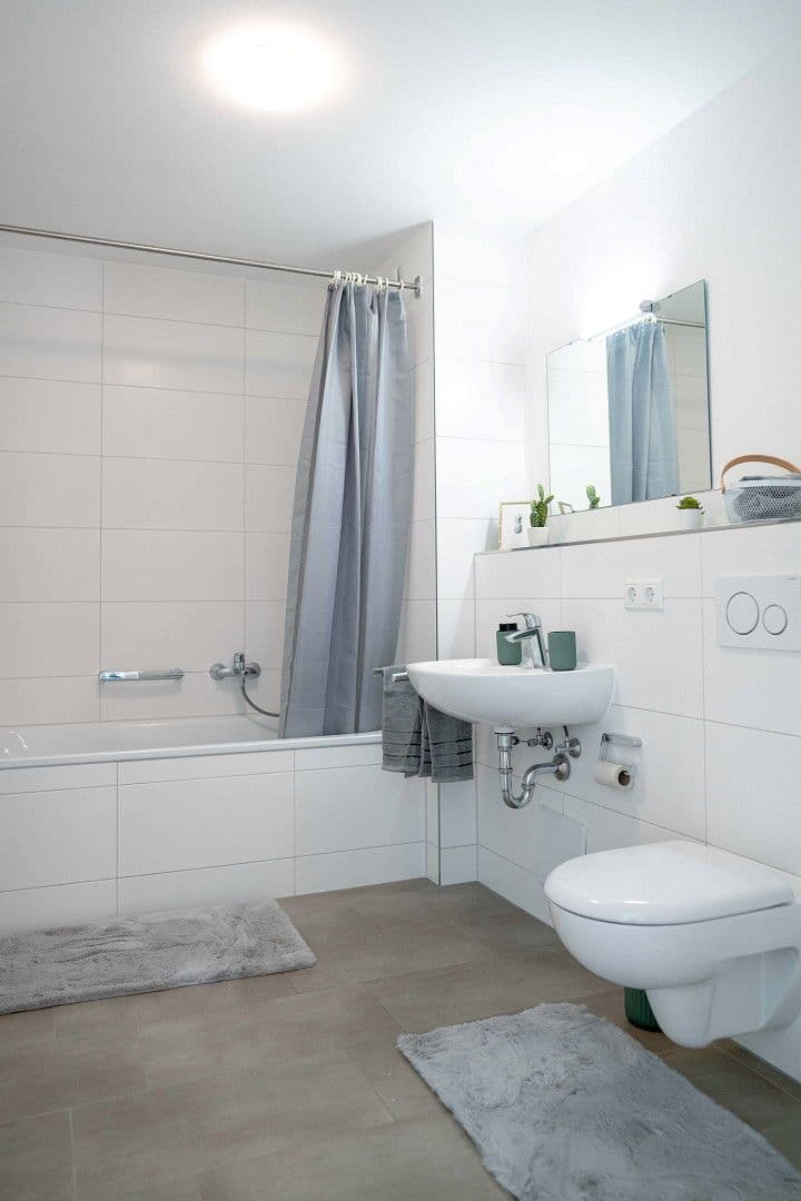 Pronájem bytu 1+1 45 m², Münchener Straße 29, Grafing, Bavorsko Pronájem bytu 1+1 45 m², Münchener Straße 29, Grafing, Bavorsko