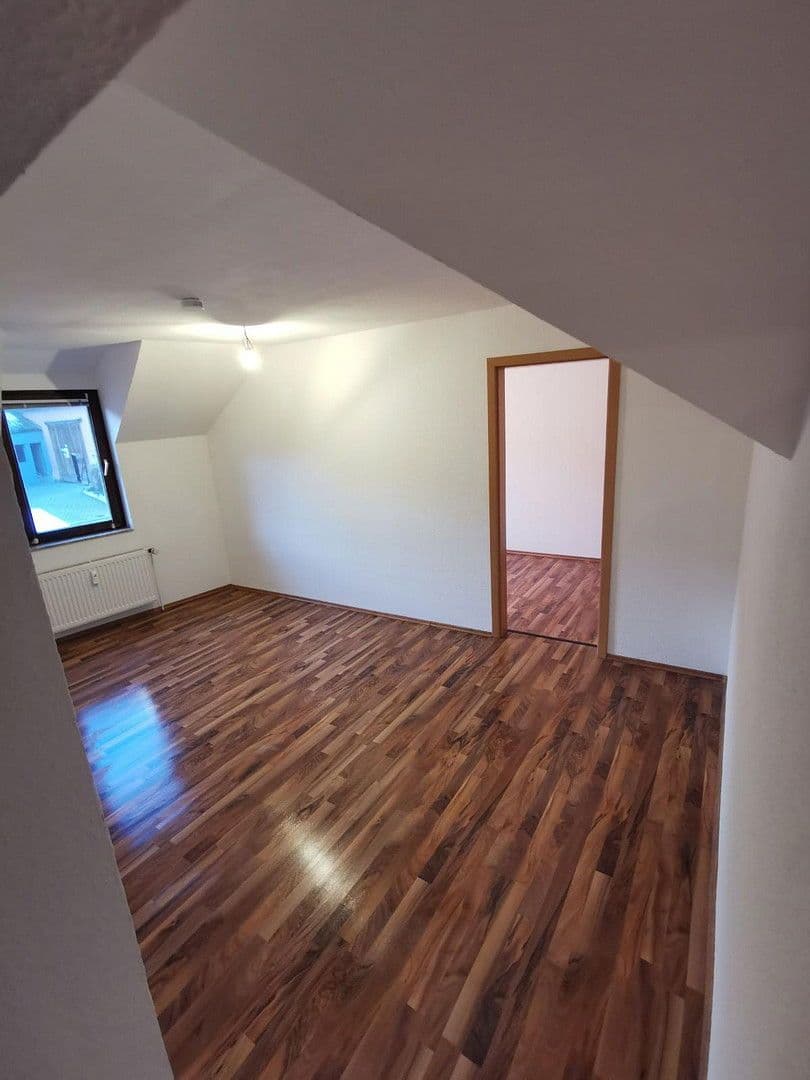 Pronájem bytu 3+1 92 m², Zandt 7, Lichtenau, Bavorsko Pronájem bytu 3+1 92 m², Zandt 7, Lichtenau, Bavorsko