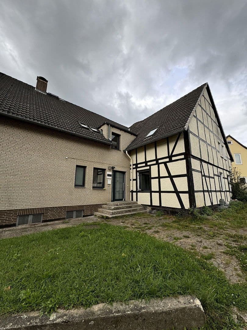 Prodej domu 485 m², pozemek 946 m², Steinhauerstr. 72, Springe, Dolní Sasko Prodej domu 485 m², pozemek 946 m², Steinhauerstr. 72, Springe, Dolní Sasko