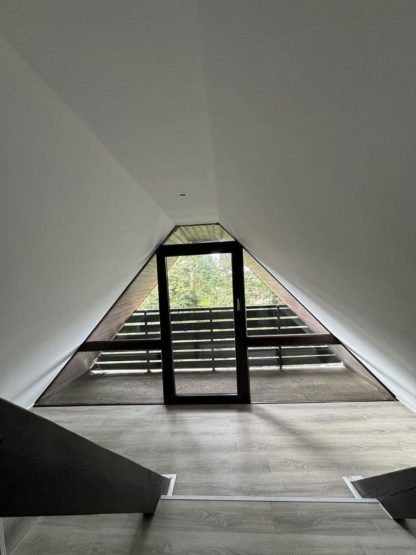 Prodej domu 485 m², pozemek 946 m², Steinhauerstr. 72, Springe, Dolní Sasko Prodej domu 485 m², pozemek 946 m², Steinhauerstr. 72, Springe, Dolní Sasko