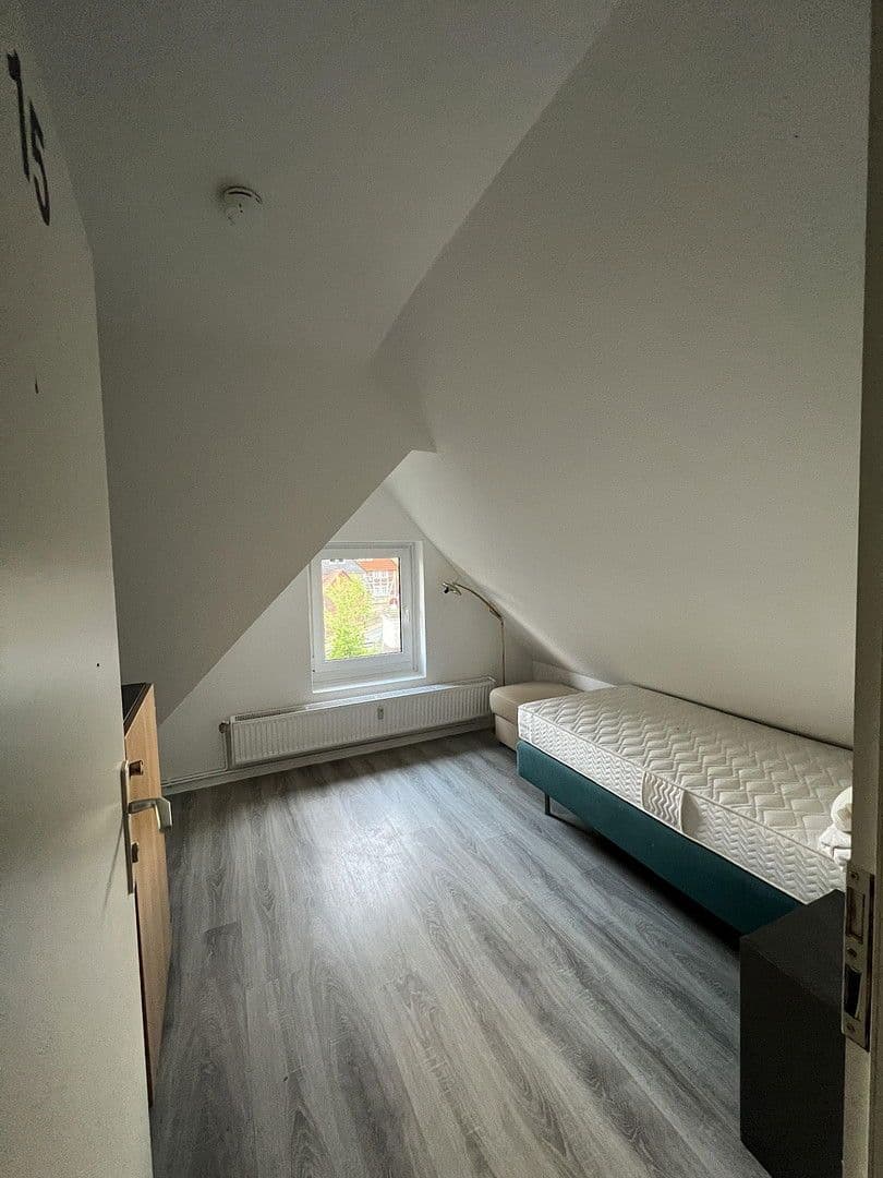 Prodej domu 485 m², pozemek 946 m², Steinhauerstr. 72, Springe, Dolní Sasko Prodej domu 485 m², pozemek 946 m², Steinhauerstr. 72, Springe, Dolní Sasko