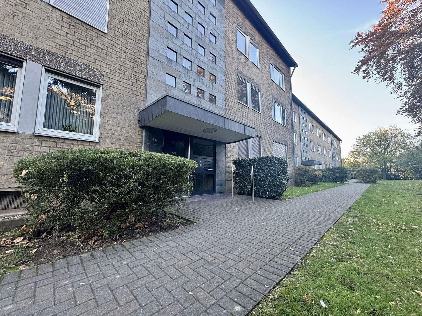 Prodej bytu 4+1 91 m², Neuss, Severní Porýní-Vestfálsko Prodej bytu 4+1 91 m², Neuss, Severní Porýní-Vestfálsko
