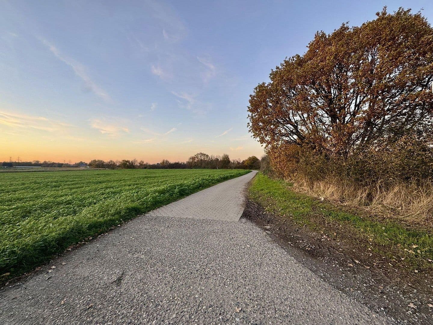 Prodej bytu 4+1 91 m², Neuss, Severní Porýní-Vestfálsko Prodej bytu 4+1 91 m², Neuss, Severní Porýní-Vestfálsko