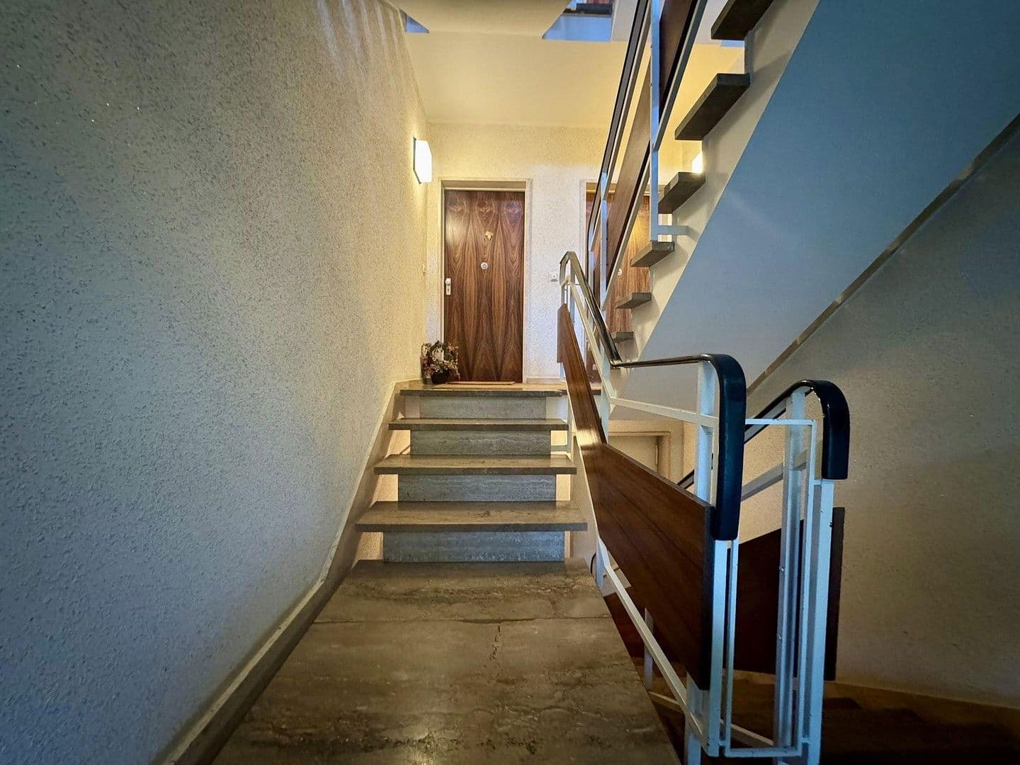 Prodej bytu 4+1 91 m², Neuss, Severní Porýní-Vestfálsko Prodej bytu 4+1 91 m², Neuss, Severní Porýní-Vestfálsko