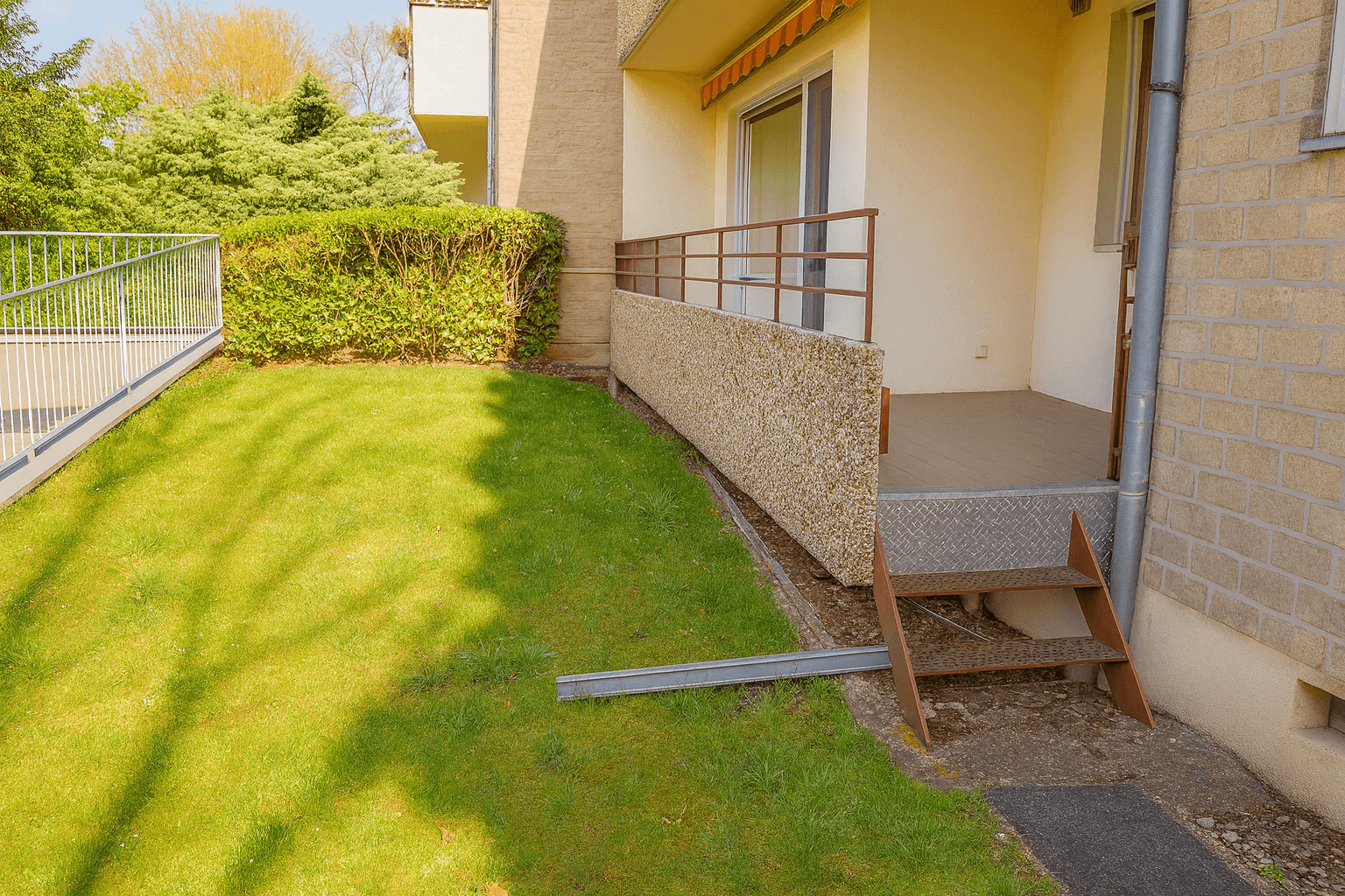 Prodej bytu 4+1 91 m², Neuss, Severní Porýní-Vestfálsko Prodej bytu 4+1 91 m², Neuss, Severní Porýní-Vestfálsko