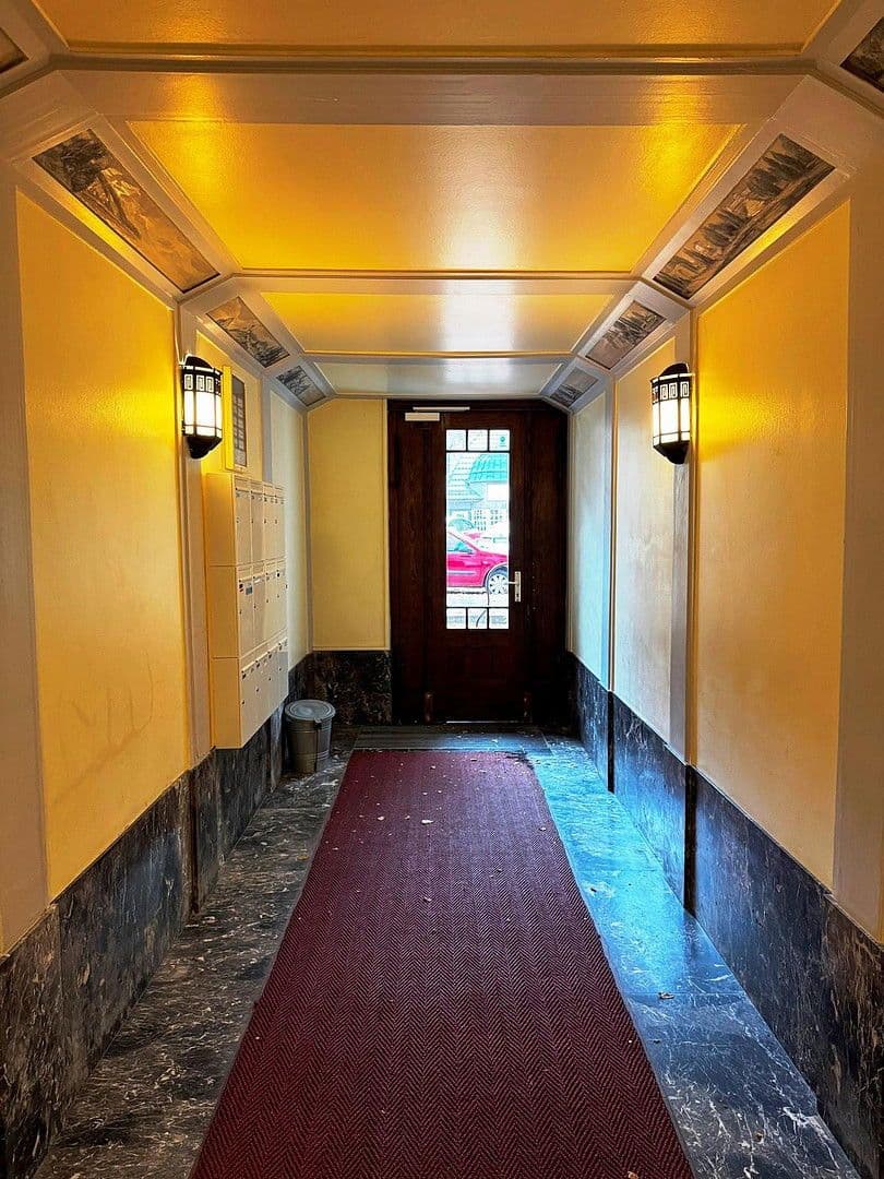 Prodej bytu 4+1 111 m², Berlin, Berlín Prodej bytu 4+1 111 m², Berlin, Berlín