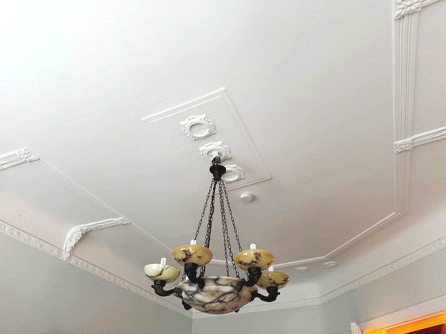 Prodej bytu 4+1 111 m², Berlin, Berlín Prodej bytu 4+1 111 m², Berlin, Berlín