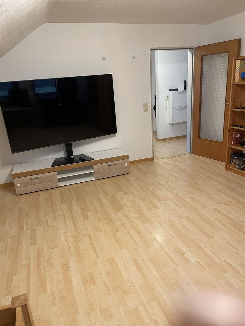 Pronájem bytu 4+1 75 m², Pommernstr. 4, Diespeck, Bavorsko Pronájem bytu 4+1 75 m², Pommernstr. 4, Diespeck, Bavorsko