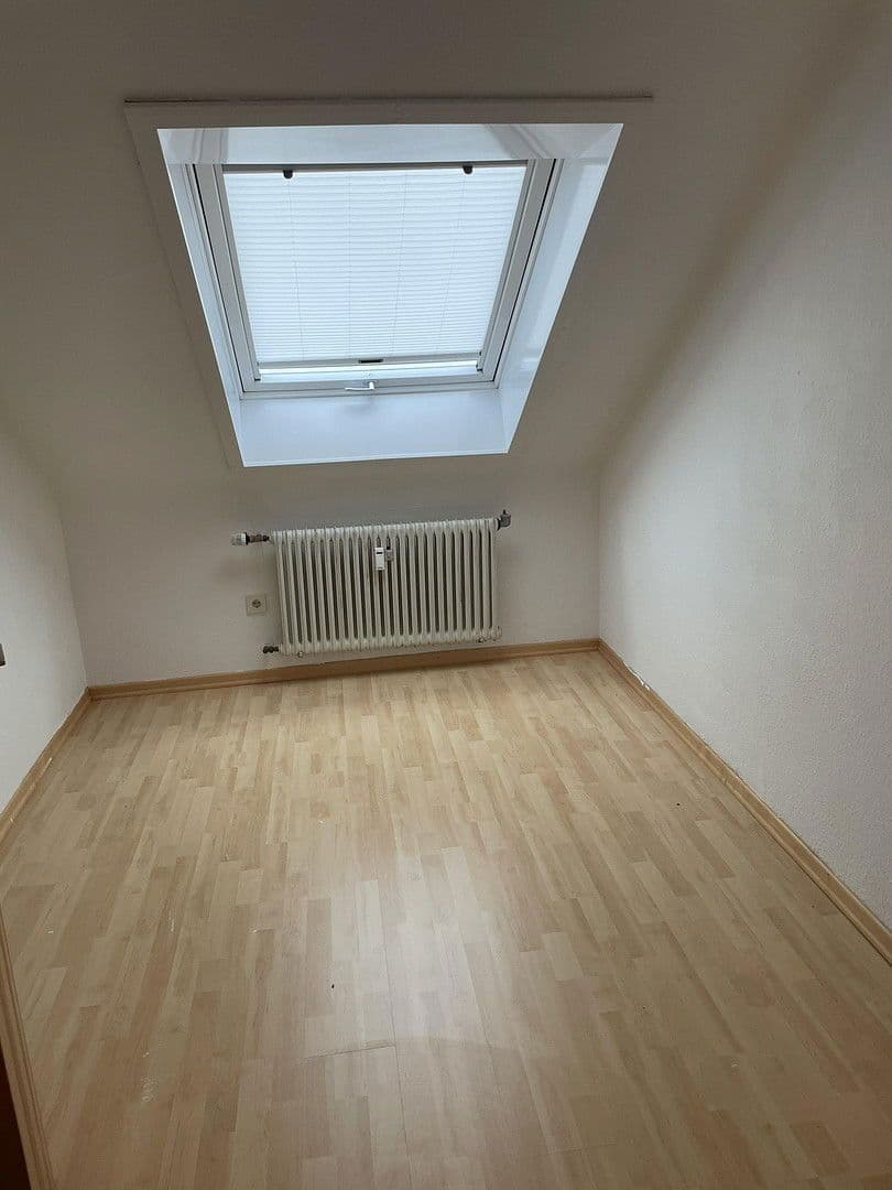 Pronájem bytu 4+1 75 m², Pommernstr. 4, Diespeck, Bavorsko Pronájem bytu 4+1 75 m², Pommernstr. 4, Diespeck, Bavorsko