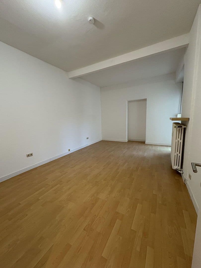 Pronájem bytu 4+1 130 m², Karcherstraße, Saarbrücken, Země Sársko Pronájem bytu 4+1 130 m², Karcherstraße, Saarbrücken, Země Sársko
