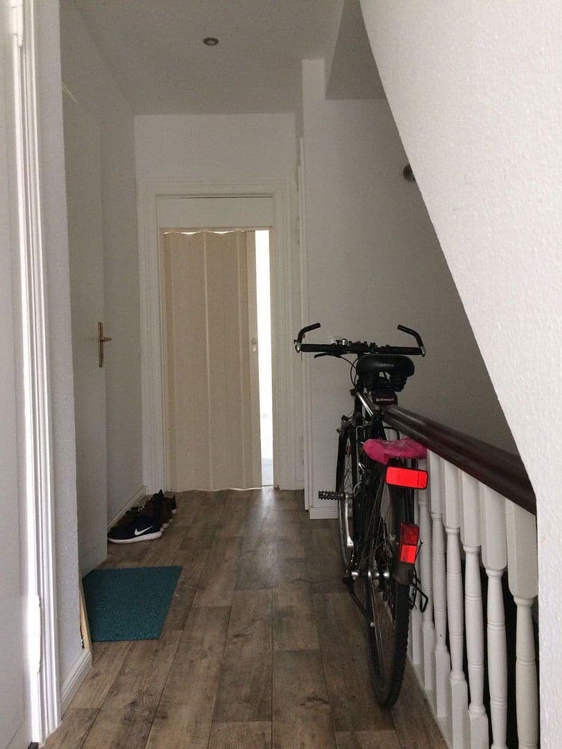 Prodej domu 180 m², pozemek 139 m², Dorumstr. 8, Bremen, Bremen Prodej domu 180 m², pozemek 139 m², Dorumstr. 8, Bremen, Bremen