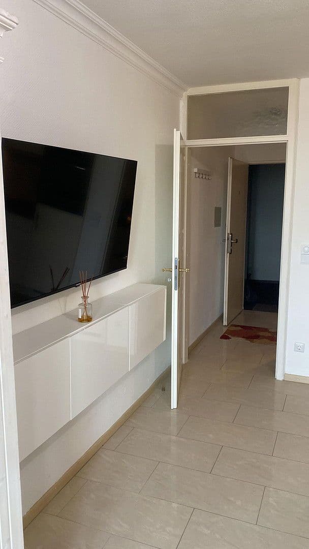 Pronájem bytu 1+1 30 m², Rosenbergstraße 44, Heilbronn, Bádensko-Württembersko Pronájem bytu 1+1 30 m², Rosenbergstraße 44, Heilbronn, Bádensko-Württembersko