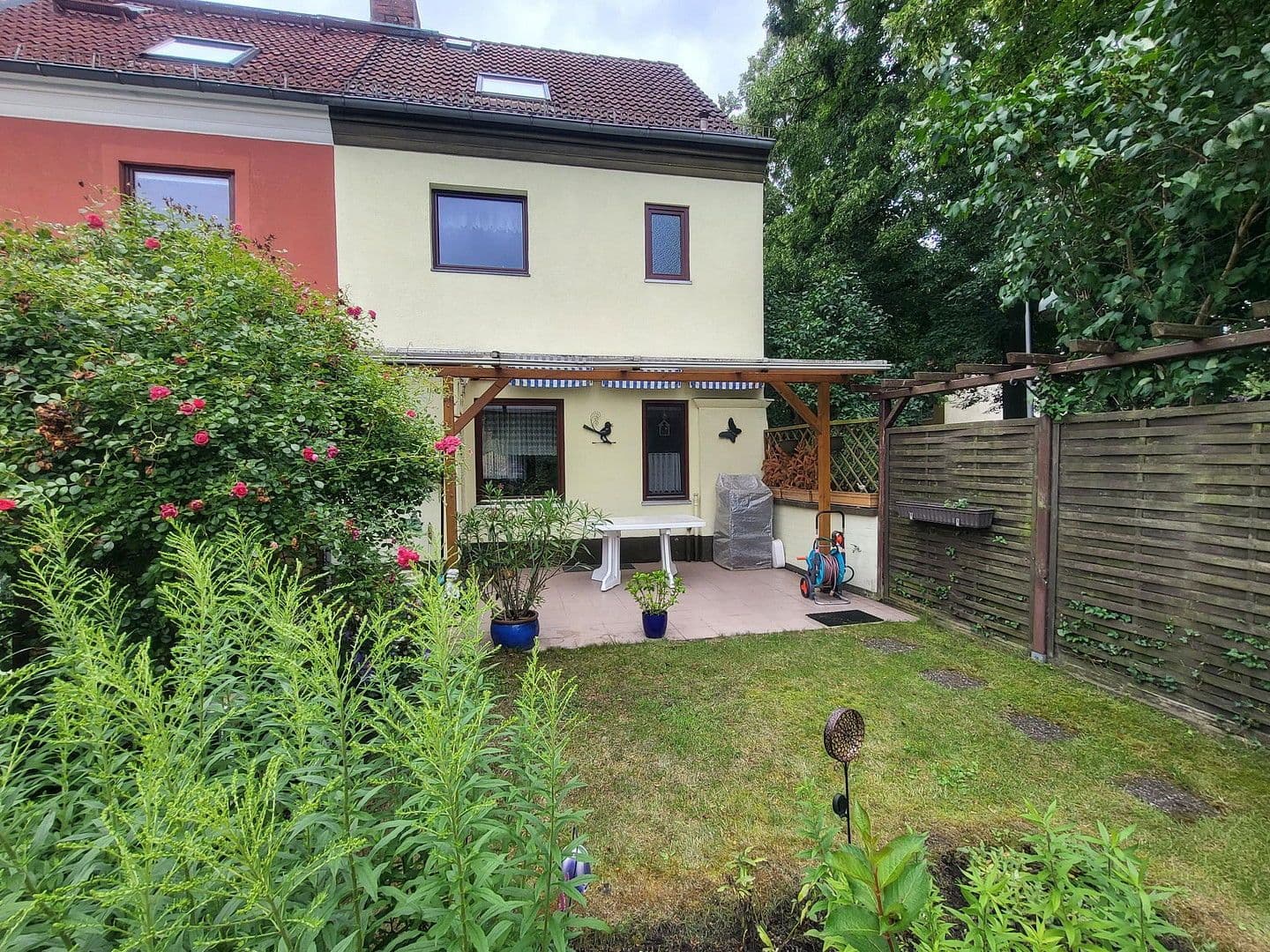 Prodej domu 100 m², pozemek 216 m², Berlin, Berlín Prodej domu 100 m², pozemek 216 m², Berlin, Berlín