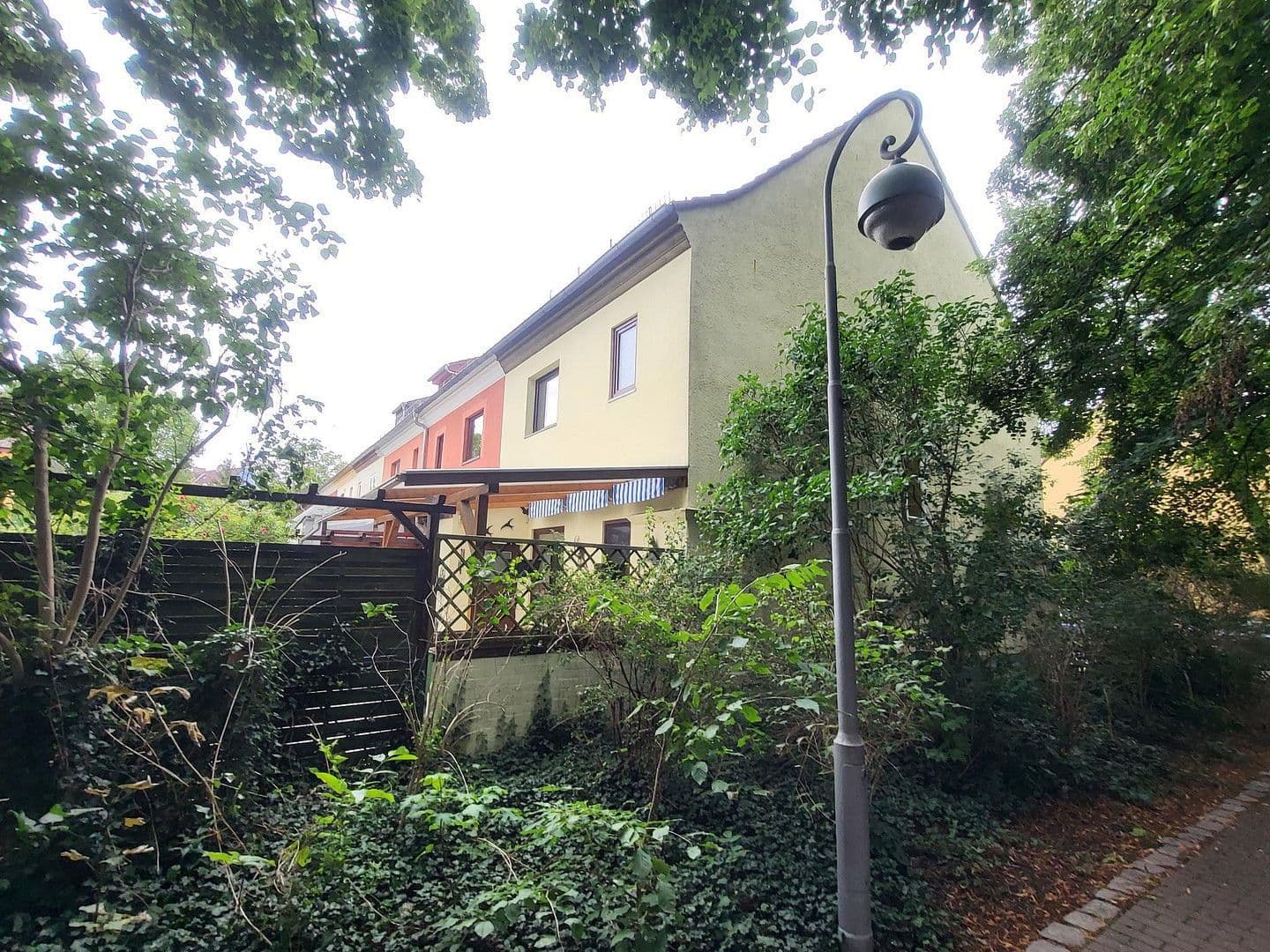 Prodej domu 100 m², pozemek 216 m², Berlin, Berlín Prodej domu 100 m², pozemek 216 m², Berlin, Berlín