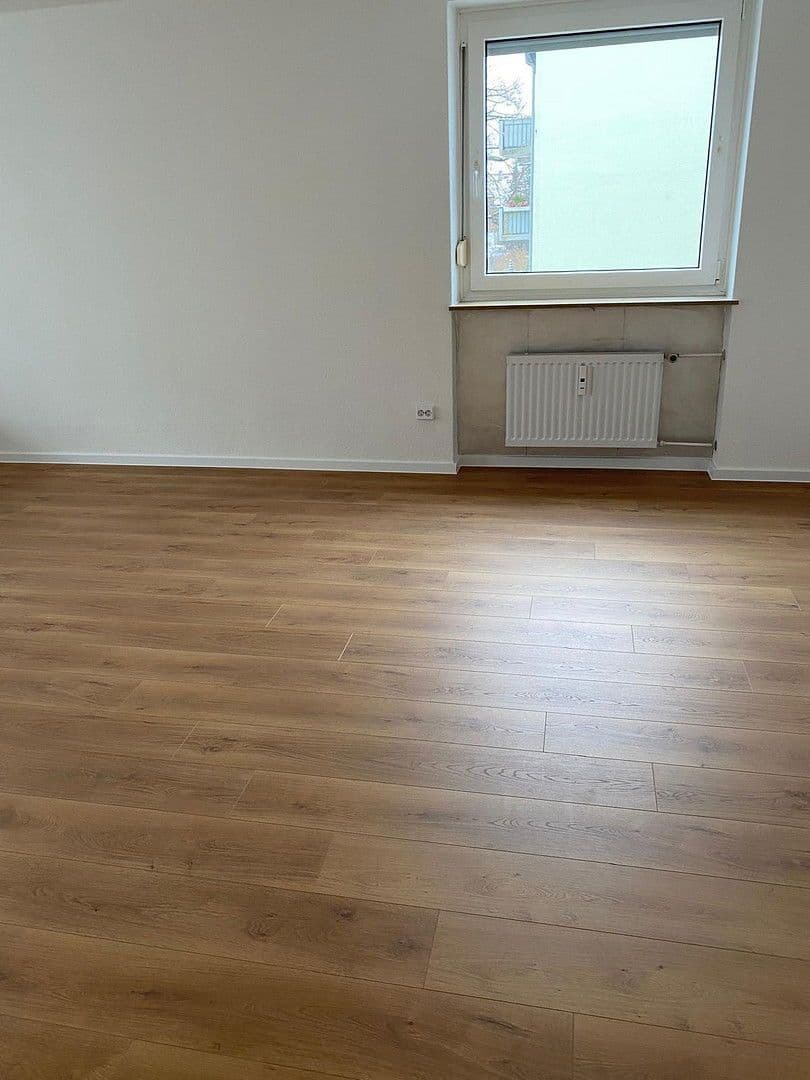 Pronájem bytu 2+1 63 m², Katharina-Eberhardstrasse 10, Haar, Bavorsko Pronájem bytu 2+1 63 m², Katharina-Eberhardstrasse 10, Haar, Bavorsko