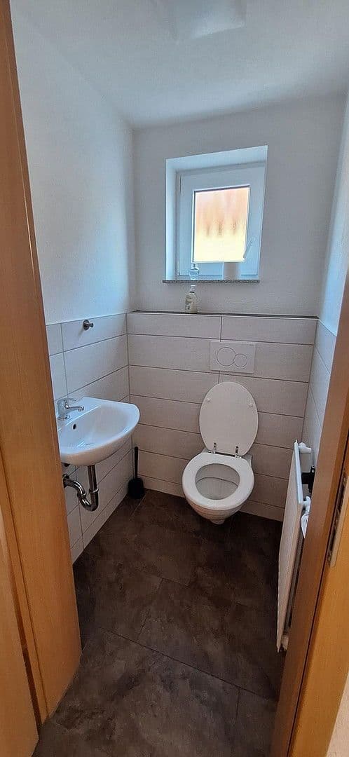 Pronájem domu 130 m², pozemek 450 m², Aalen, Bádensko-Württembersko Pronájem domu 130 m², pozemek 450 m², Aalen, Bádensko-Württembersko