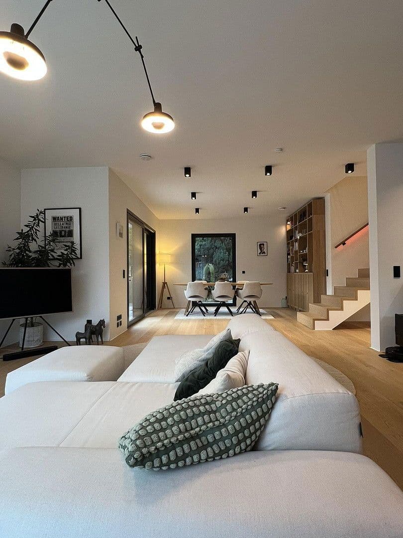 Prodej domu 171 m², pozemek 689 m², Schwarzenbek, Šlesvicko-Holštýnsko Prodej domu 171 m², pozemek 689 m², Schwarzenbek, Šlesvicko-Holštýnsko