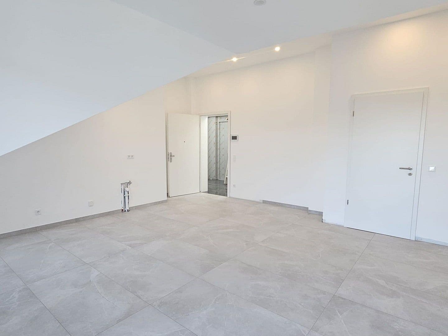 Pronájem bytu 2+1 68 m², Büscherhof 13b, Waldbröl, Severní Porýní-Vestfálsko Pronájem bytu 2+1 68 m², Büscherhof 13b, Waldbröl, Severní Porýní-Vestfálsko