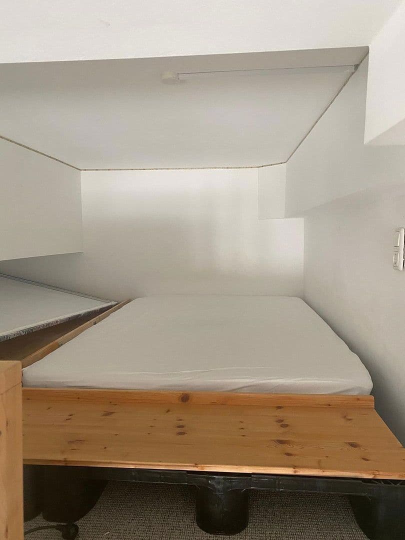 Pronájem bytu 1+1 44 m², Lange Straße 13, Osnabrück, Dolní Sasko Pronájem bytu 1+1 44 m², Lange Straße 13, Osnabrück, Dolní Sasko