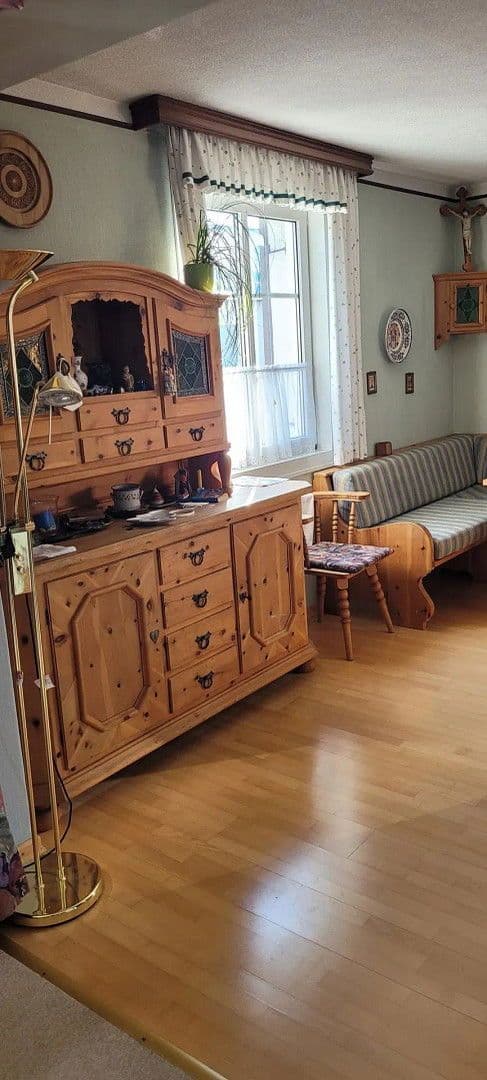 Prodej domu 210 m², pozemek 605 m², Weitraerstrasse 10, Gmünd, Dolní Rakousko Prodej domu 210 m², pozemek 605 m², Weitraerstrasse 10, Gmünd, Dolní Rakousko