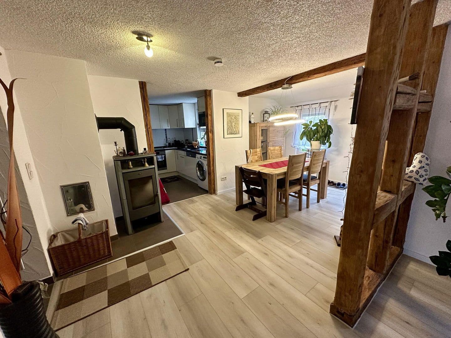 Prodej domu 110 m², pozemek 173 m², Eisingen, Bádensko-Württembersko Prodej domu 110 m², pozemek 173 m², Eisingen, Bádensko-Württembersko