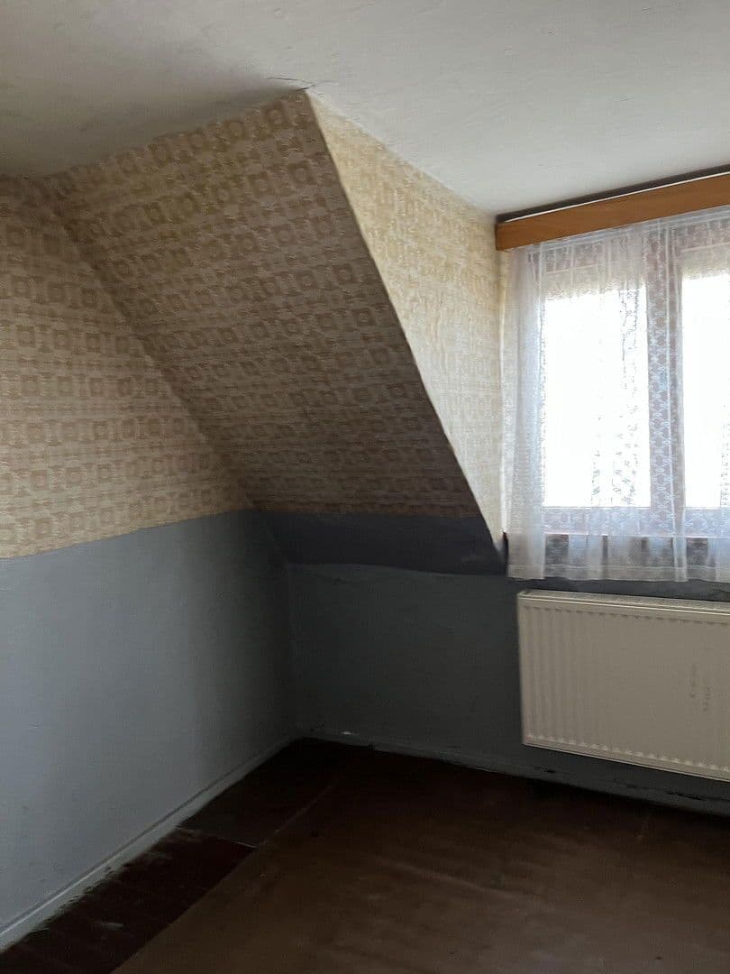 Prodej domu 121 m², pozemek 270 m², Kreuzbergstraße 39, Dessau-Rosslau, Sasko-Anhaltsko Prodej domu 121 m², pozemek 270 m², Kreuzbergstraße 39, Dessau-Rosslau, Sasko-Anhaltsko