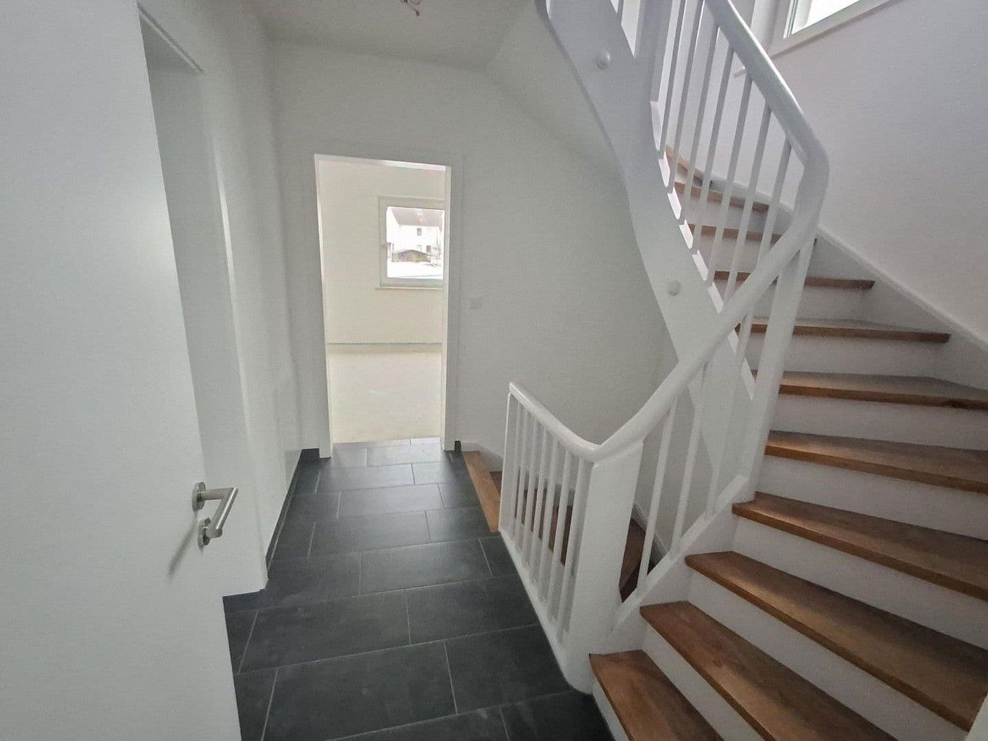 Prodej domu 105 m², pozemek 265 m², Ingolstadt, Bavorsko Prodej domu 105 m², pozemek 265 m², Ingolstadt, Bavorsko