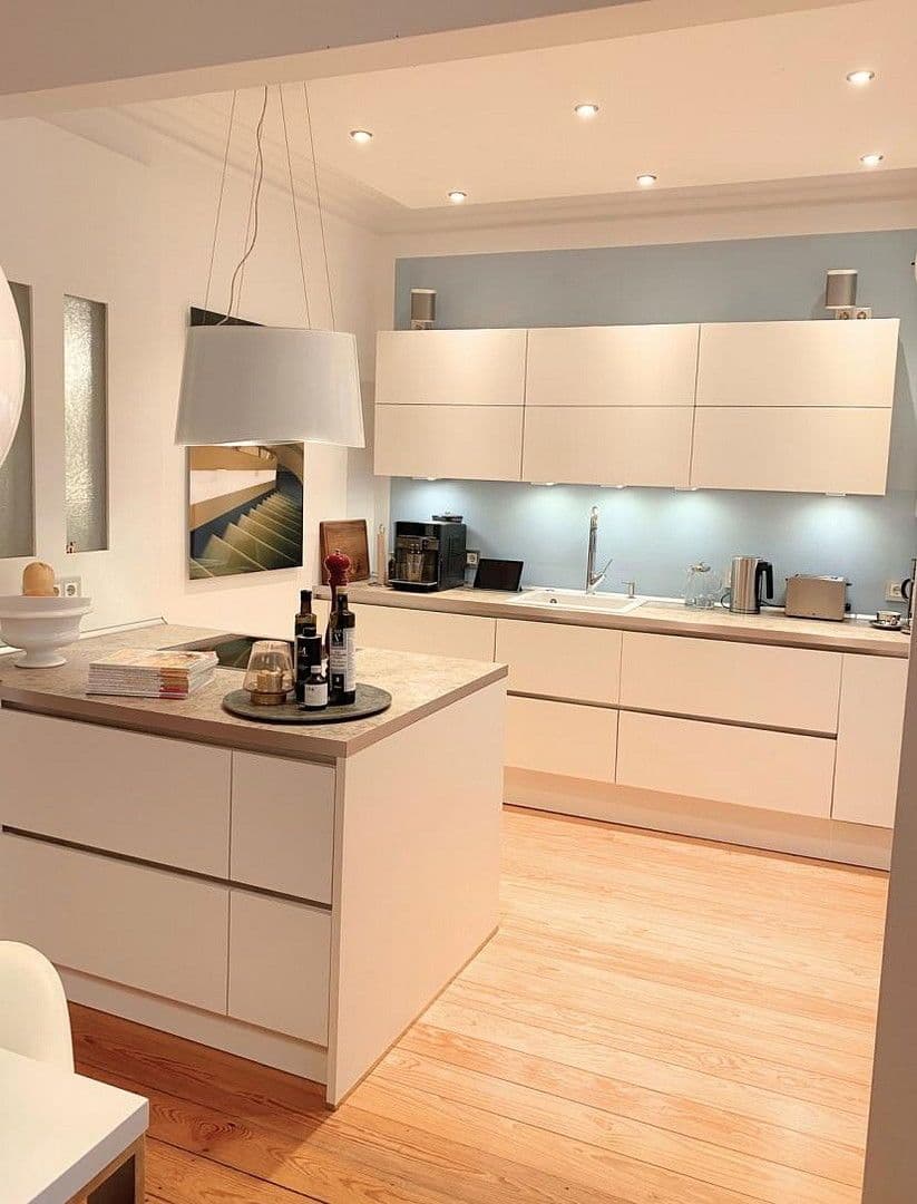 Prodej bytu 3+1 81 m², Tresckowstr. 8, Hamburg, Hamburg Prodej bytu 3+1 81 m², Tresckowstr. 8, Hamburg, Hamburg