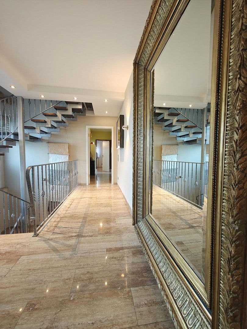 Prodej domu 493 m², pozemek 1.531 m², Glashütten, Hessen Prodej domu 493 m², pozemek 1.531 m², Glashütten, Hessen