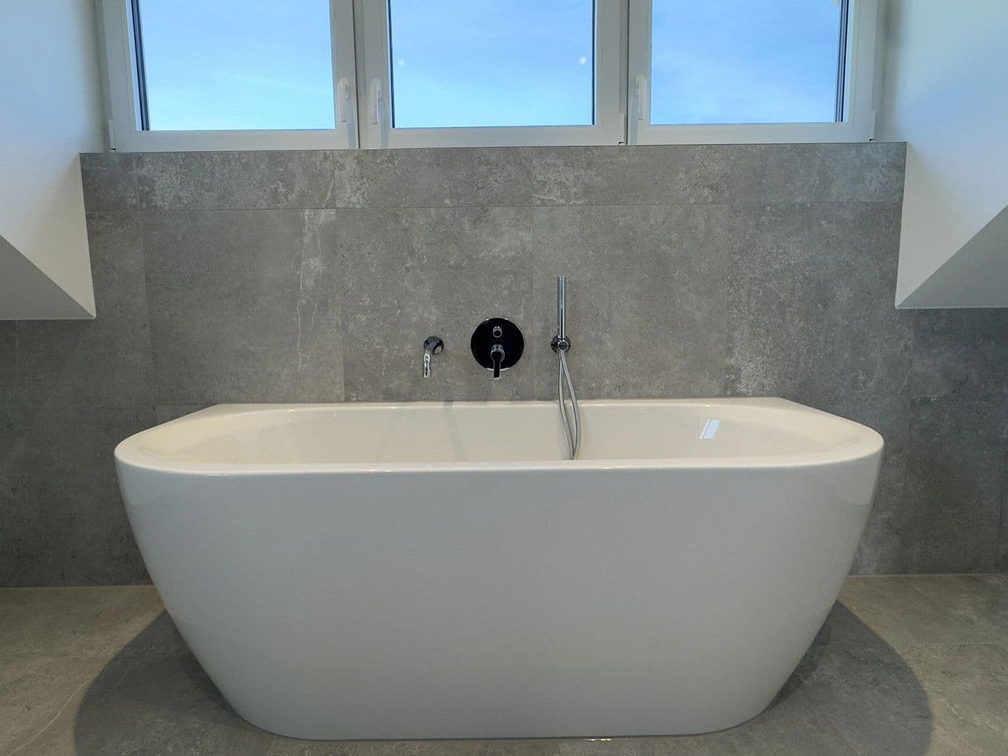 Prodej bytu 3+1 101 m², Am Wasserturm 16, Geisenfeld, Bavorsko Prodej bytu 3+1 101 m², Am Wasserturm 16, Geisenfeld, Bavorsko