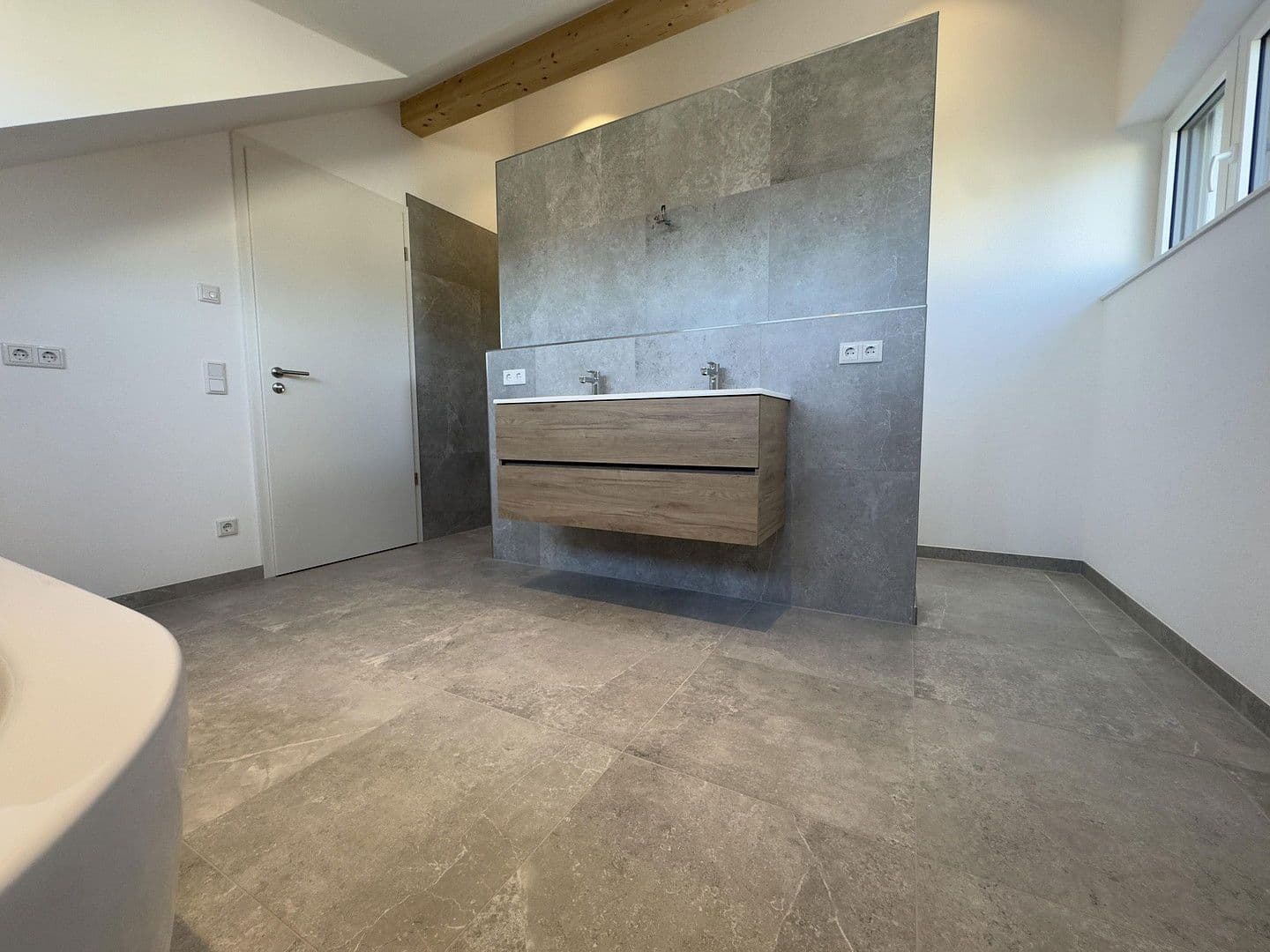 Prodej bytu 3+1 101 m², Am Wasserturm 16, Geisenfeld, Bavorsko Prodej bytu 3+1 101 m², Am Wasserturm 16, Geisenfeld, Bavorsko