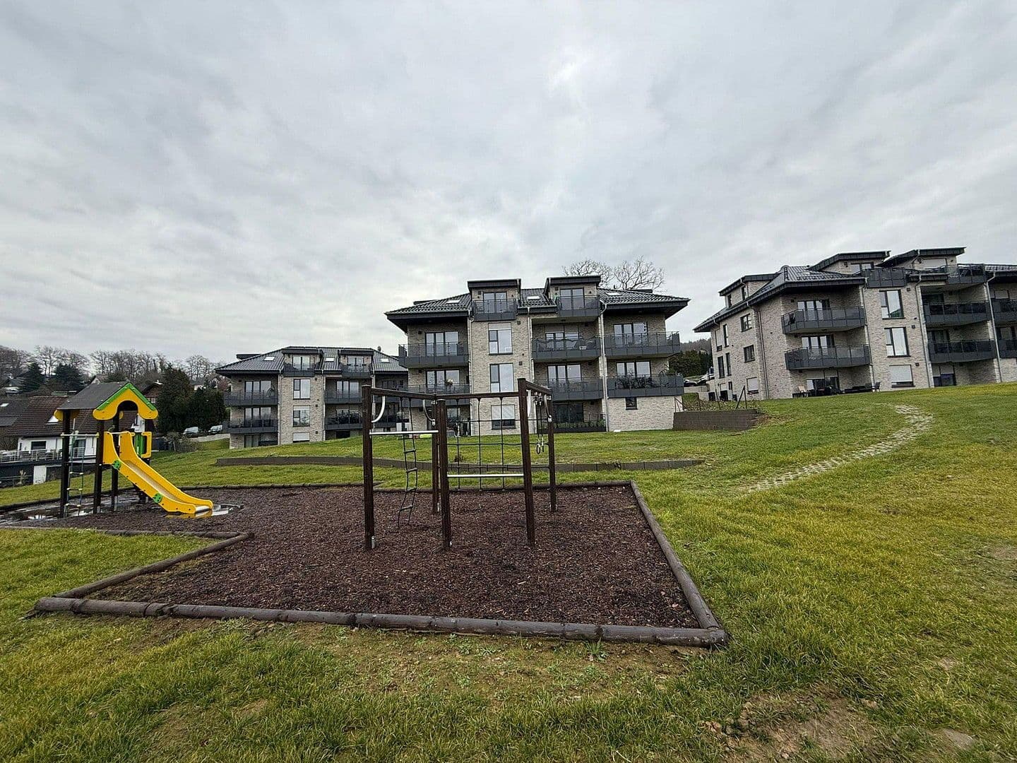 Pronájem bytu 2+1 54 m², Büscherhof 13a, Waldbröl, Severní Porýní-Vestfálsko Pronájem bytu 2+1 54 m², Büscherhof 13a, Waldbröl, Severní Porýní-Vestfálsko