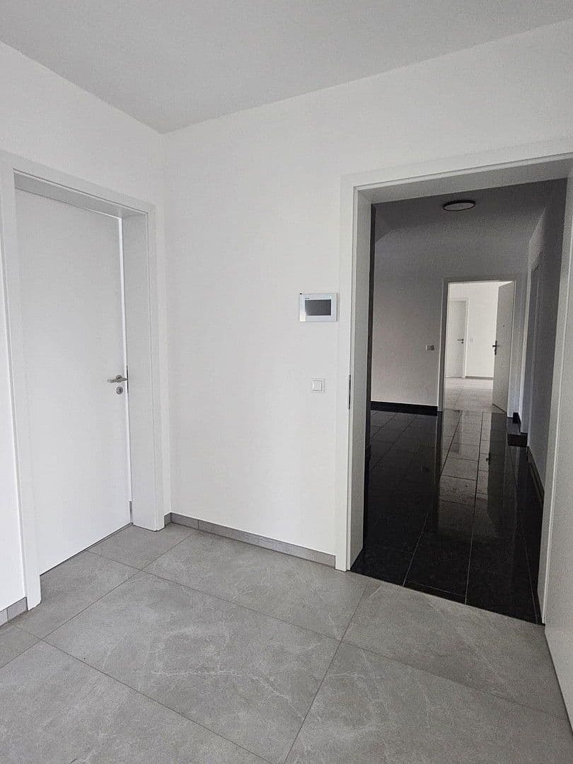 Pronájem bytu 2+1 53 m², Büscherhof 13a, Waldbröl, Severní Porýní-Vestfálsko Pronájem bytu 2+1 53 m², Büscherhof 13a, Waldbröl, Severní Porýní-Vestfálsko