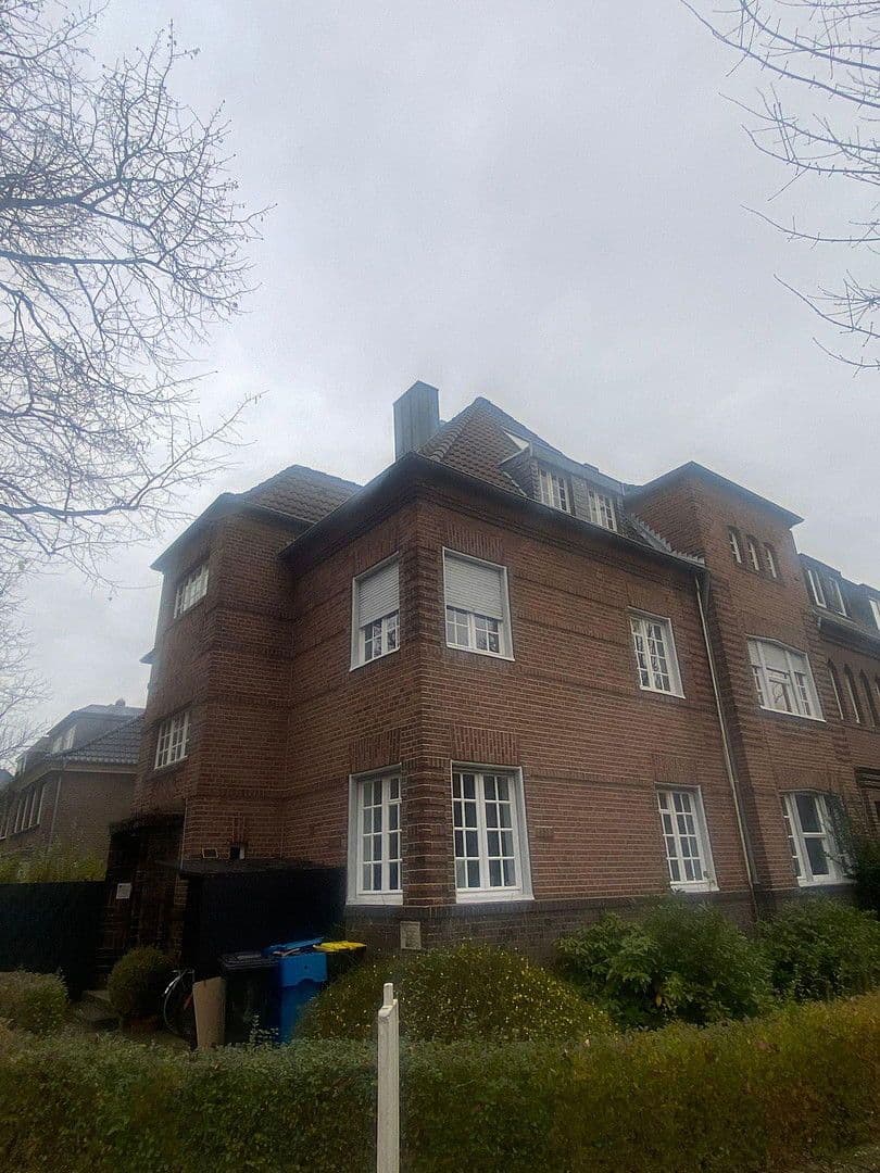 Prodej domu 331 m², pozemek 417 m², Yorckstrasse 37, Krefeld, Severní Porýní-Vestfálsko Prodej domu 331 m², pozemek 417 m², Yorckstrasse 37, Krefeld, Severní Porýní-Vestfálsko