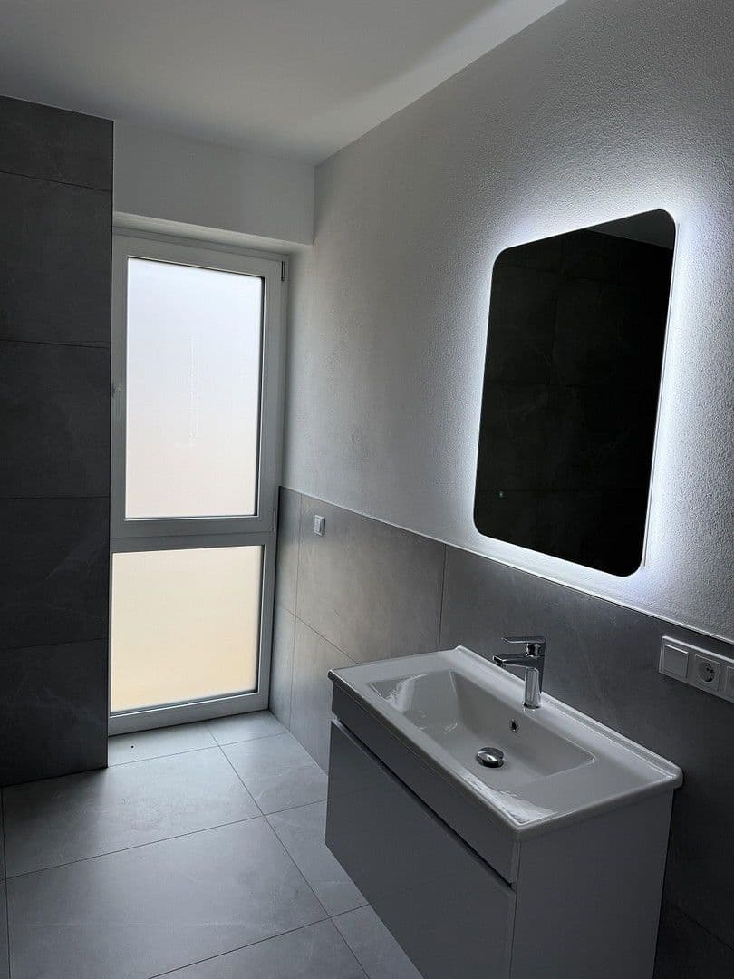 Pronájem bytu 2+1 53 m², Büscherhof 13a, Waldbröl, Severní Porýní-Vestfálsko Pronájem bytu 2+1 53 m², Büscherhof 13a, Waldbröl, Severní Porýní-Vestfálsko