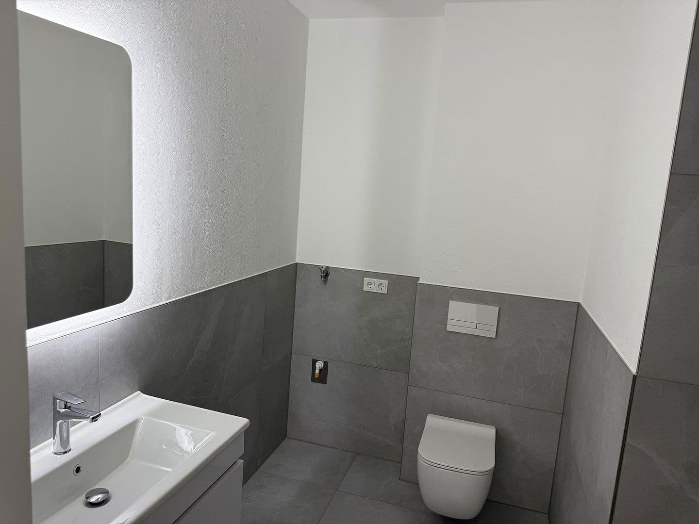 Pronájem bytu 2+1 57 m², Büscherhof 13a, Waldbröl, Severní Porýní-Vestfálsko Pronájem bytu 2+1 57 m², Büscherhof 13a, Waldbröl, Severní Porýní-Vestfálsko