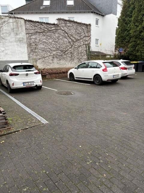 Pronájem garáže, Alstädter Str. 3a, Hürth, Severní Porýní-Vestfálsko Pronájem garáže, Alstädter Str. 3a, Hürth, Severní Porýní-Vestfálsko