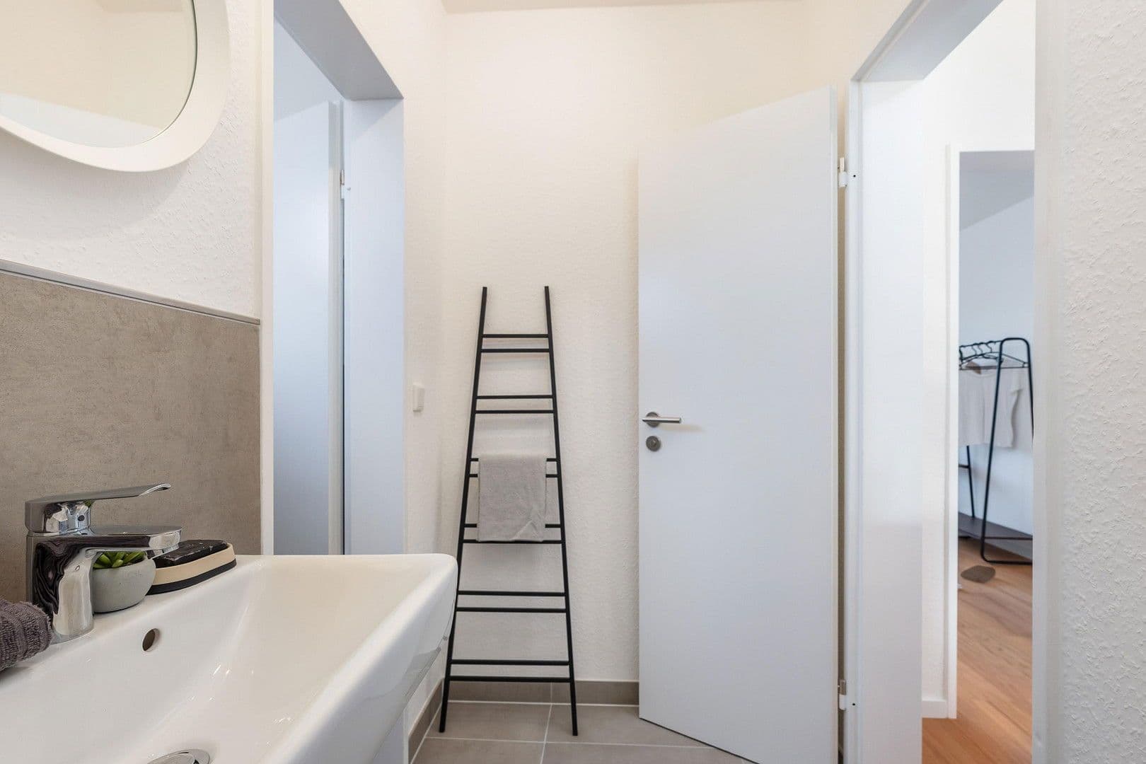 Prodej bytu 3+1 71 m², Kafkastraße 11, Köln, Severní Porýní-Vestfálsko Prodej bytu 3+1 71 m², Kafkastraße 11, Köln, Severní Porýní-Vestfálsko