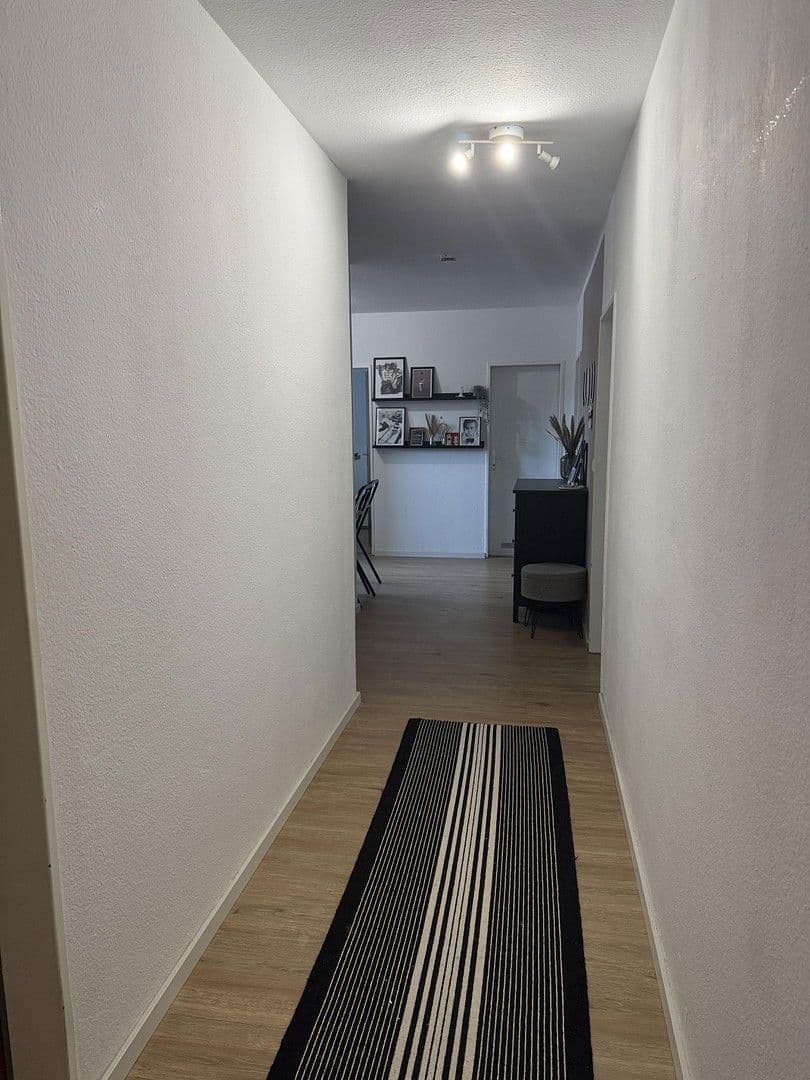Pronájem bytu 3+kk 85 m², Körschstraße 49, Stuttgart-Plieningen, Bádensko-Württembersko Pronájem bytu 3+kk 85 m², Körschstraße 49, Stuttgart-Plieningen, Bádensko-Württembersko