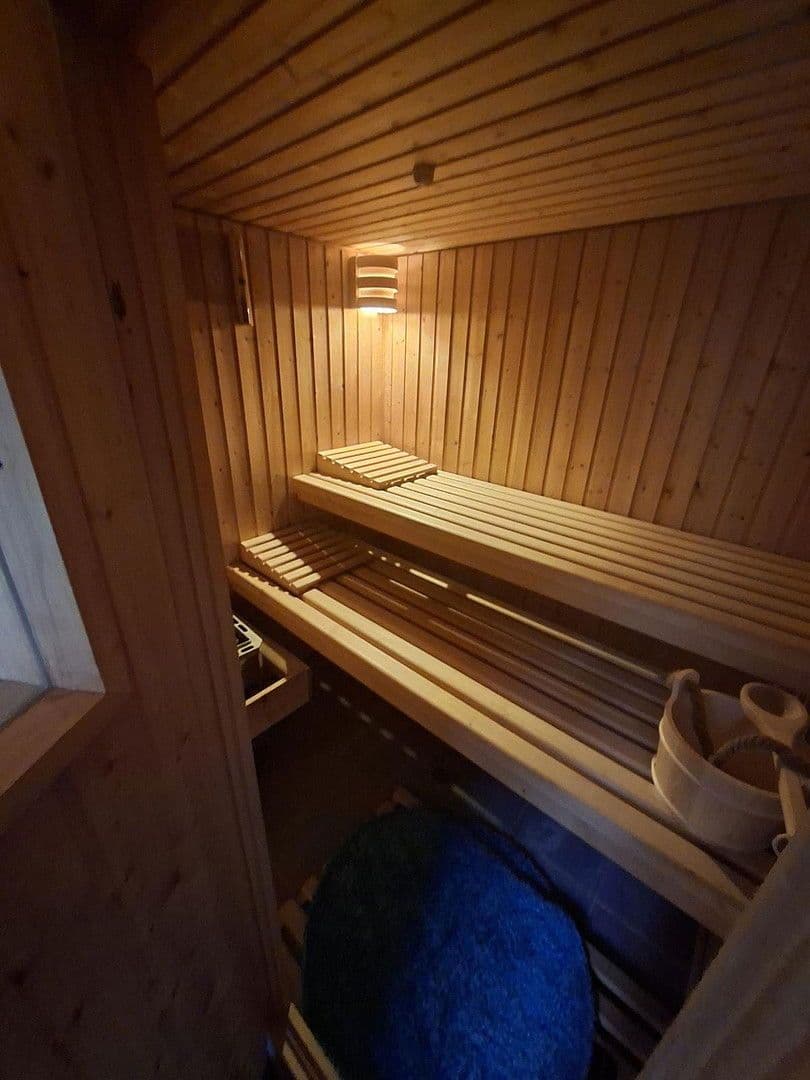 Prodej domu 150 m², pozemek 1.400 m², Hauptstrasse 14, Obererbach, Porýní-Falc Prodej domu 150 m², pozemek 1.400 m², Hauptstrasse 14, Obererbach, Porýní-Falc