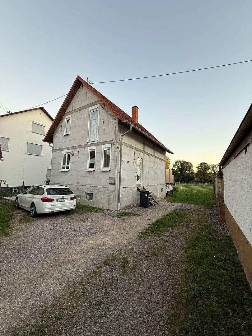 Prodej domu 115 m², pozemek 530 m², Gerämmestraße 55 a, Essingen, Porýní-Falc Prodej domu 115 m², pozemek 530 m², Gerämmestraße 55 a, Essingen, Porýní-Falc