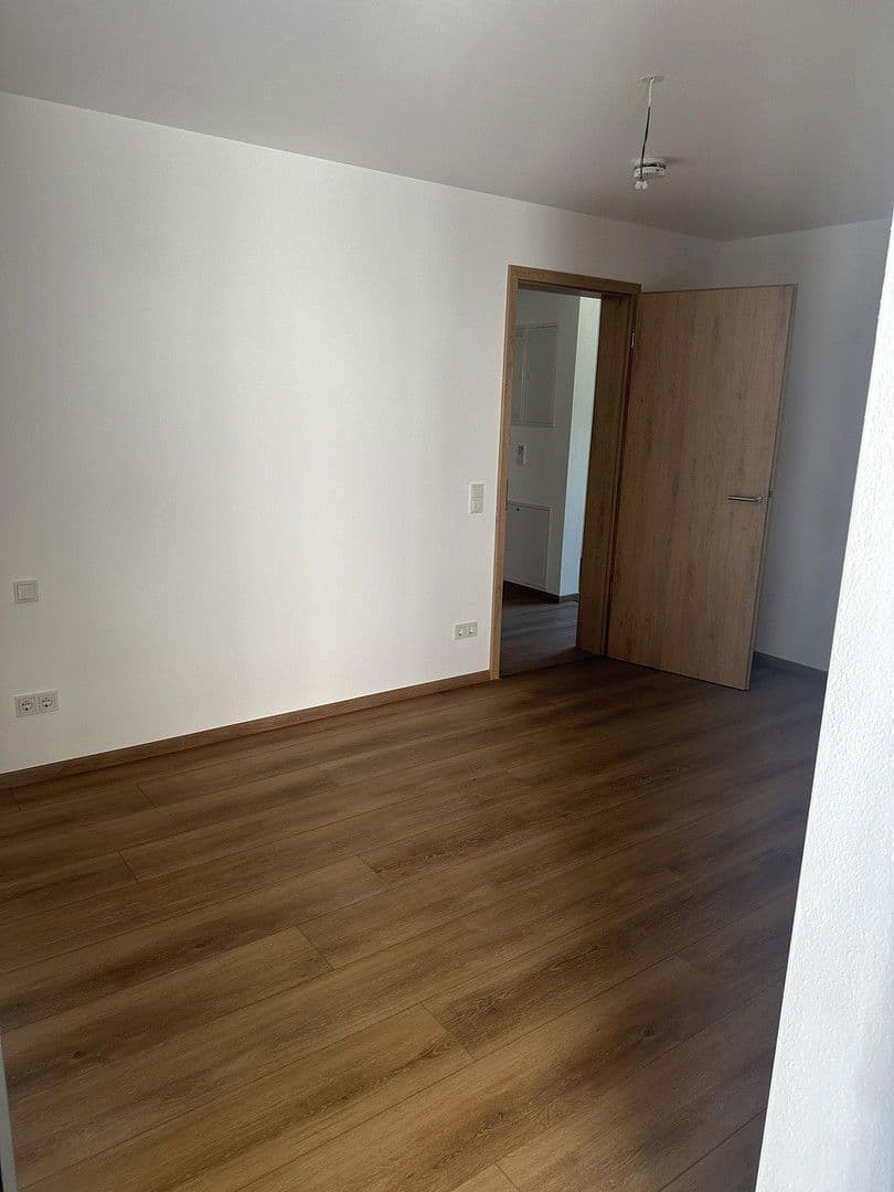 Pronájem bytu 2+1 62 m², Äußere Münchener Str. 94c, Landshut, Bavorsko Pronájem bytu 2+1 62 m², Äußere Münchener Str. 94c, Landshut, Bavorsko