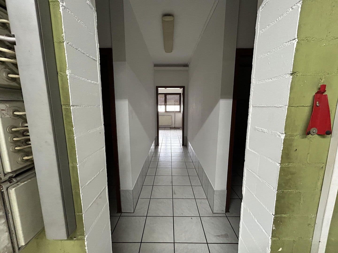 Pronájem nebytového prostoru 310 m², Maulbronn, Bádensko-Württembersko Pronájem nebytového prostoru 310 m², Maulbronn, Bádensko-Württembersko