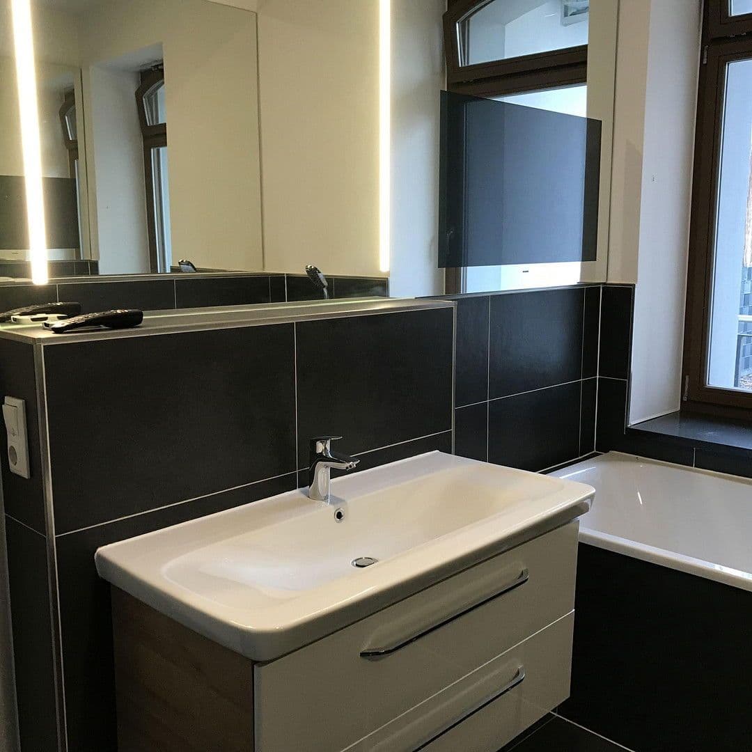 Pronájem bytu 2+1 98 m², Chemnitz, Sasko Pronájem bytu 2+1 98 m², Chemnitz, Sasko