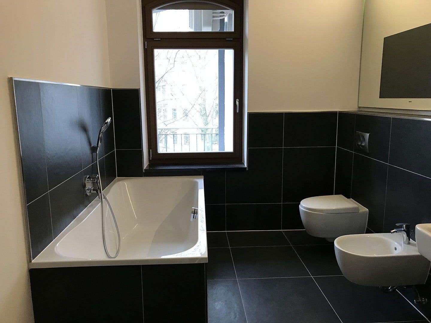 Pronájem bytu 2+1 98 m², Chemnitz, Sasko Pronájem bytu 2+1 98 m², Chemnitz, Sasko