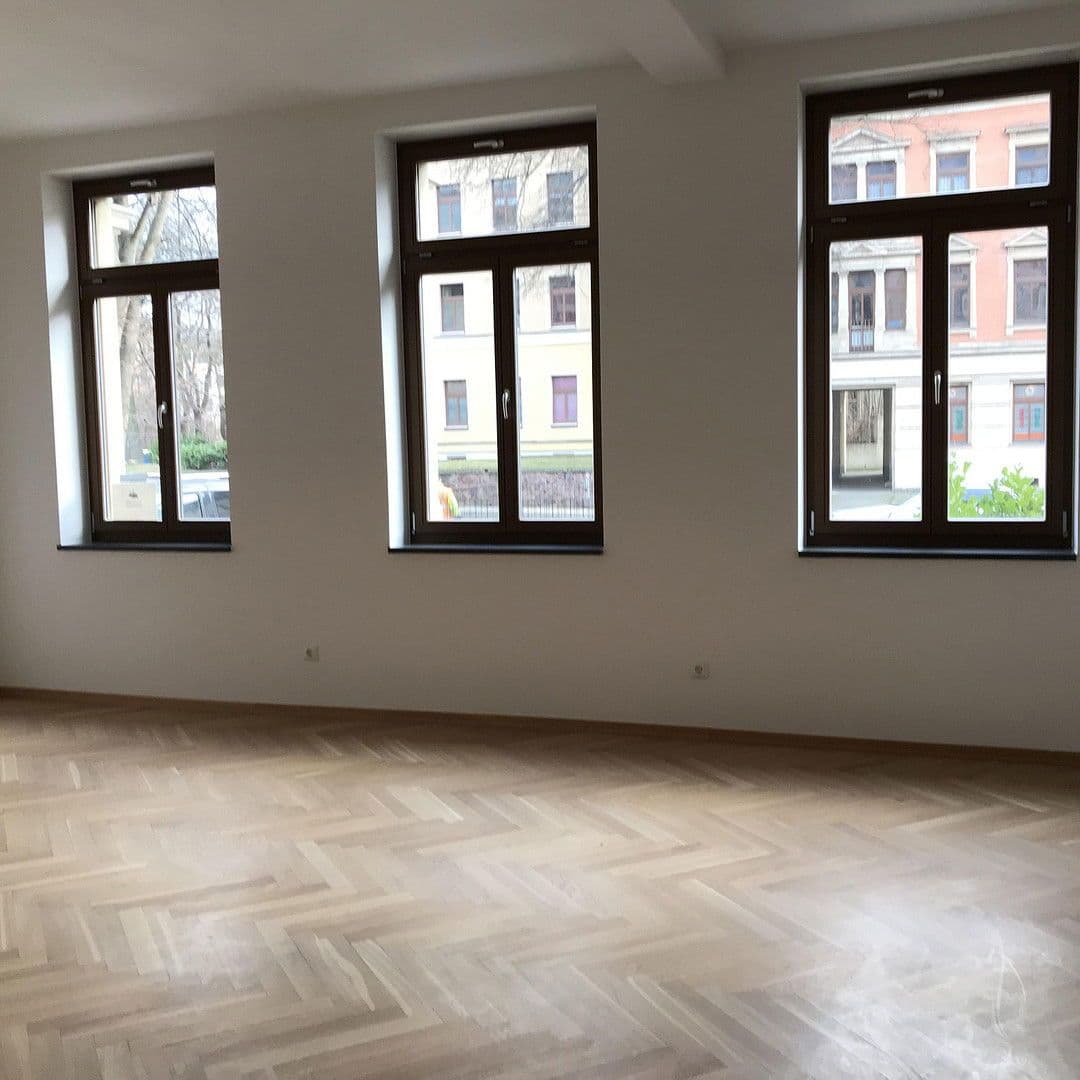 Pronájem bytu 2+1 98 m², Chemnitz, Sasko Pronájem bytu 2+1 98 m², Chemnitz, Sasko