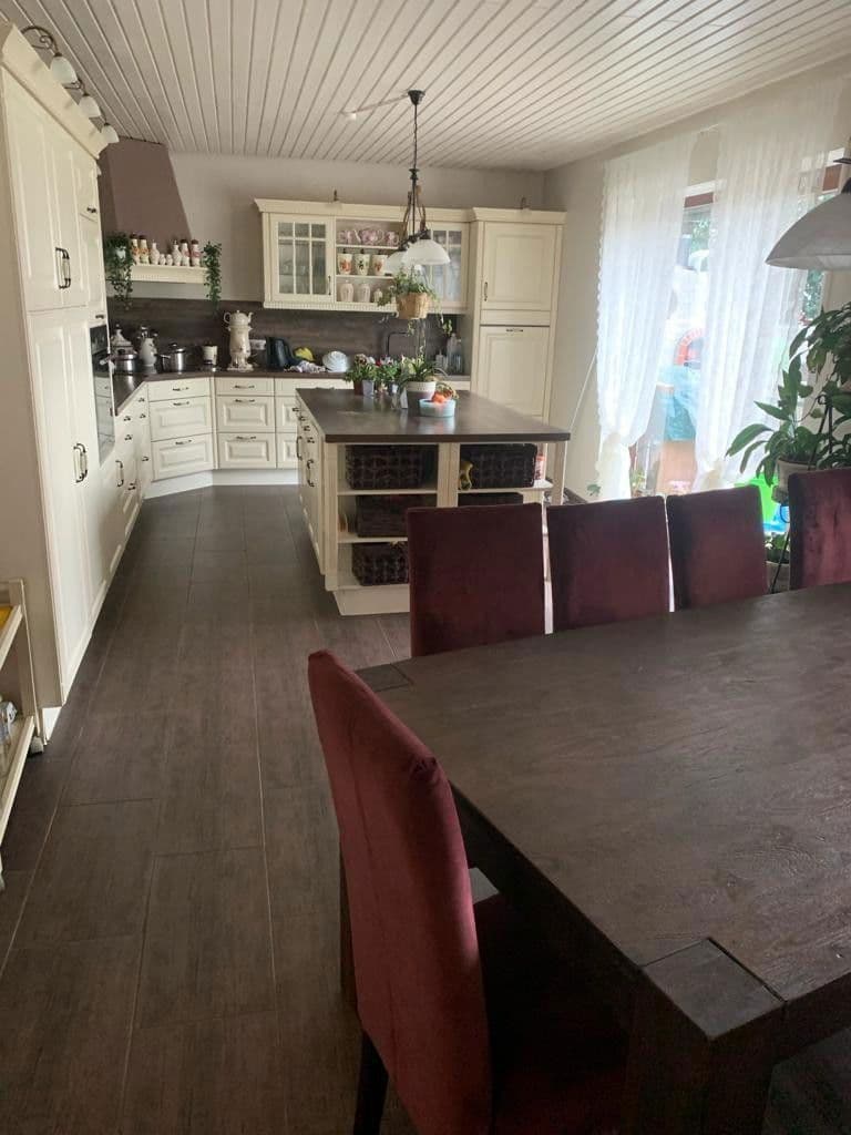 Prodej nebytového prostoru 3.682 m², Hagenbach, Porýní-Falc Prodej nebytového prostoru 3.682 m², Hagenbach, Porýní-Falc