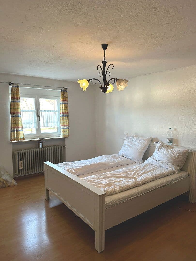 Pronájem domu 157 m², pozemek 450 m², Römerstraße 22, Preith, Bavorsko Pronájem domu 157 m², pozemek 450 m², Römerstraße 22, Preith, Bavorsko