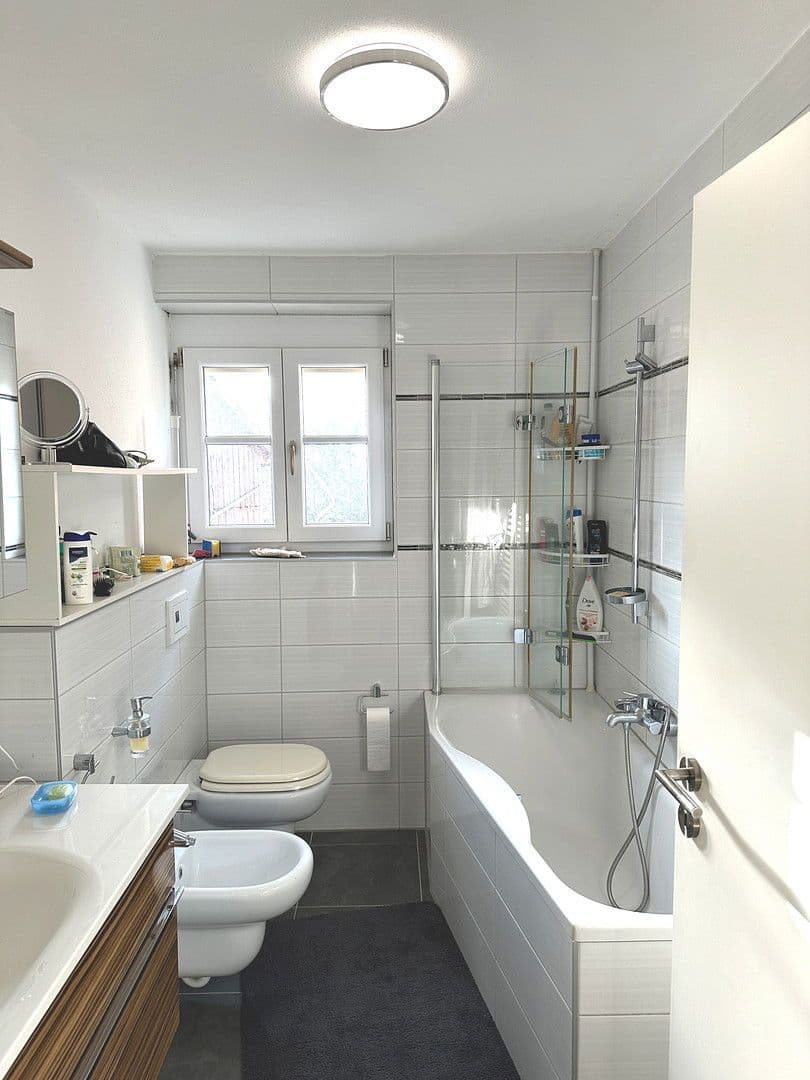 Pronájem domu 157 m², pozemek 450 m², Römerstraße 22, Preith, Bavorsko Pronájem domu 157 m², pozemek 450 m², Römerstraße 22, Preith, Bavorsko